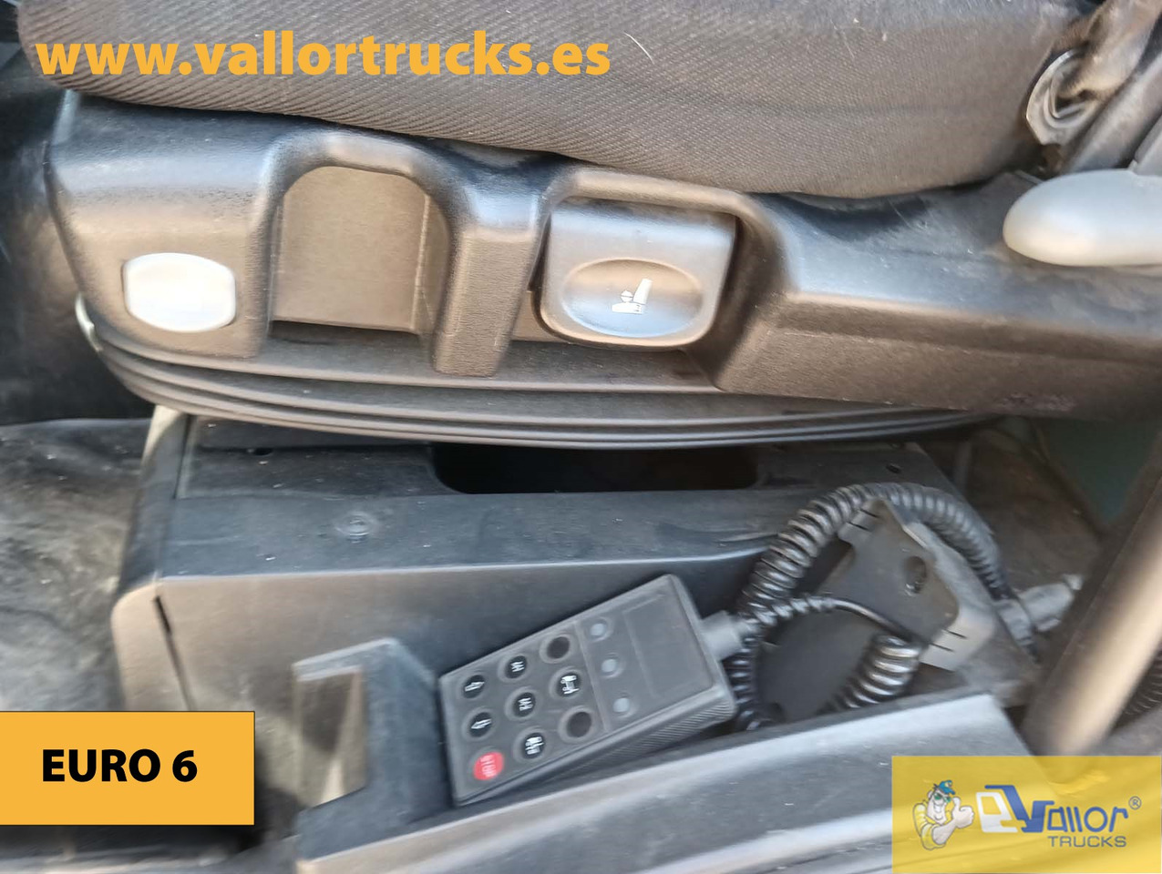 IVECO 100E22 - Camion fourgon: photos 5 IVECO 100E22 - Camion fourgon: photos 5