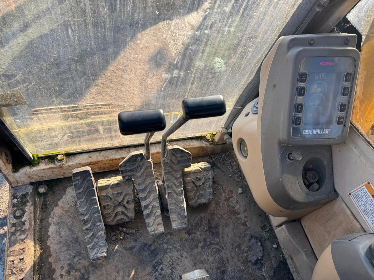 Pelle sur chenille Caterpillar 312BL: photos 18