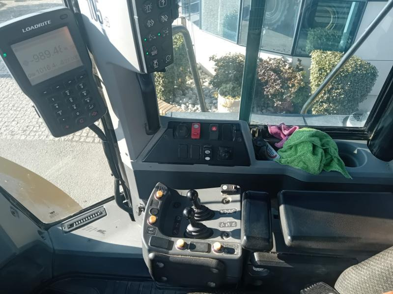Chargeuse sur pneus Caterpillar 972K: photos 10