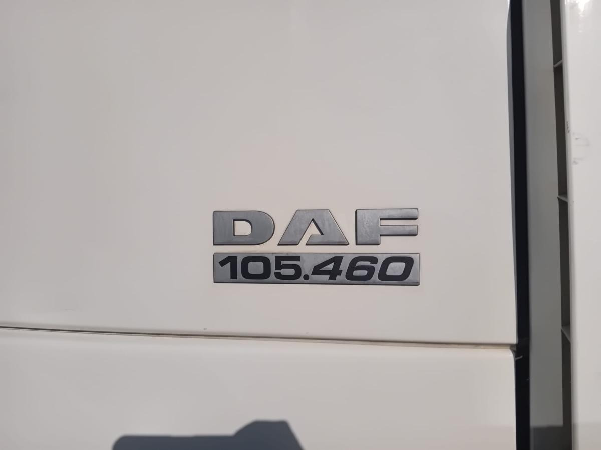 DAF XF105 460 - Camion plateau: photos 3 DAF XF105 460 - Camion plateau: photos 3