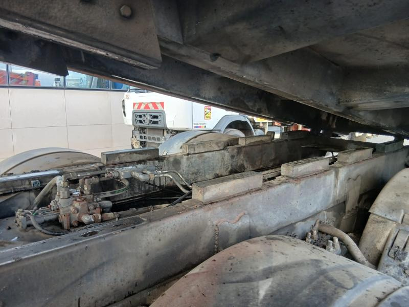 Camion benne Renault Lander 430 DXI: photos 11 Camion benne Renault Lander 430 DXI: photos 11