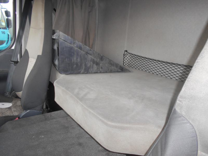 Camion à rideaux coulissants Renault Premium 280 DXI: photos 9