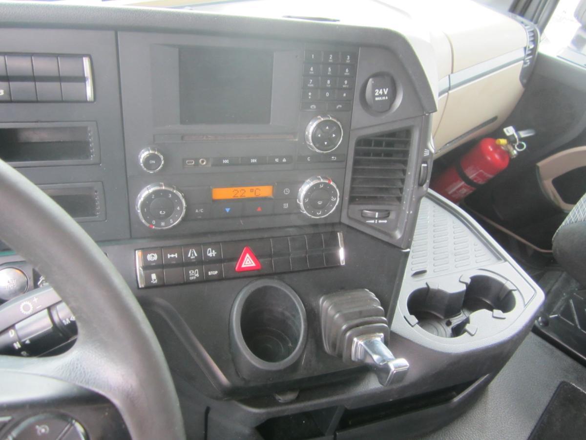 Tracteur routier Mercedes Actros 1845: photos 10