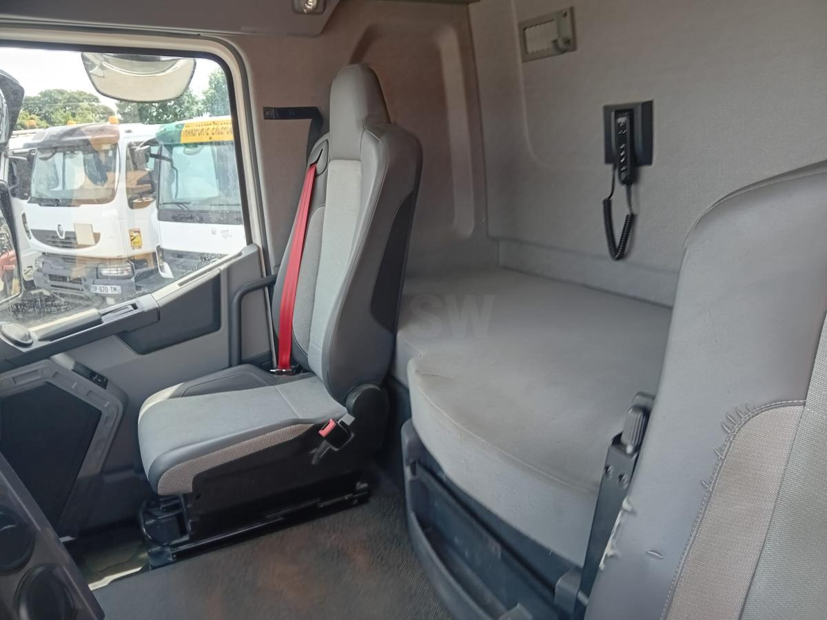 Renault Gamme C - Tracteur routier: photos 4 Renault Gamme C - Tracteur routier: photos 4