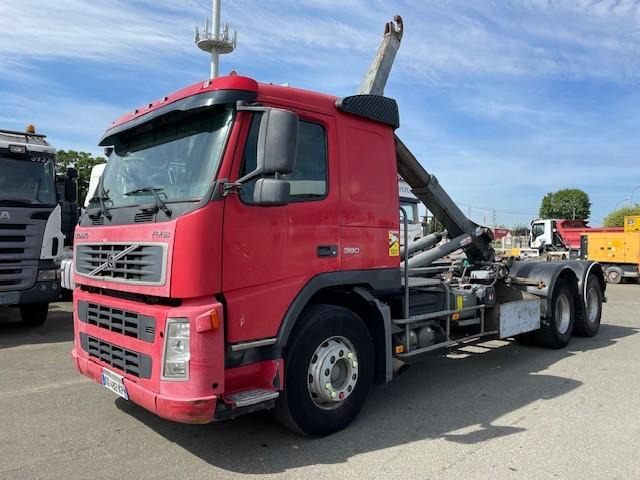 Volvo FM 380 - Camion ampliroll: photos 1 Volvo FM 380 - Camion ampliroll: photos 1