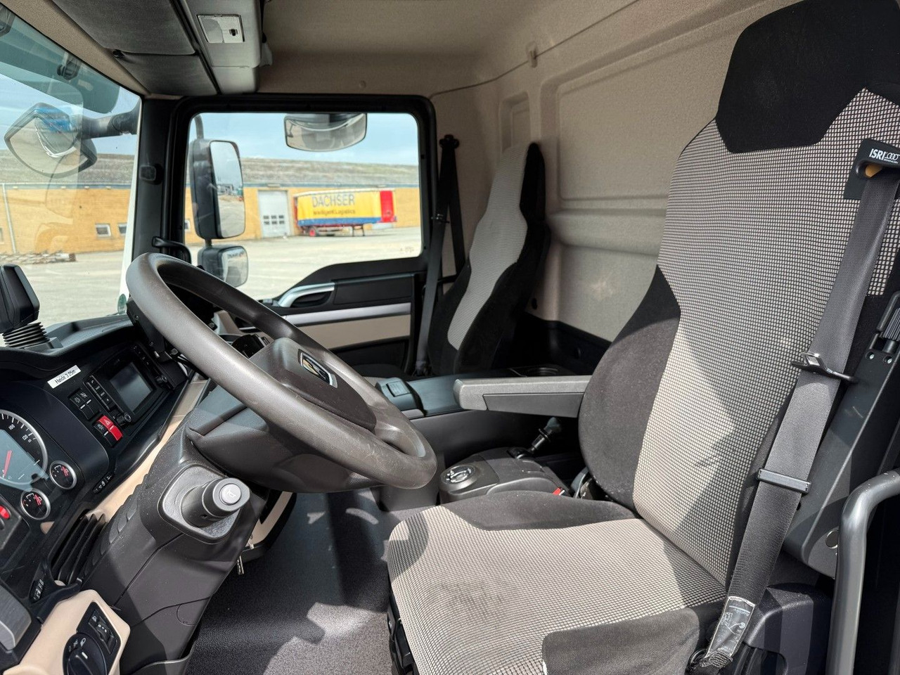MAN TGL 12.220 4x2 Euro 6 Koffer - Camion fourgon: photos 5 MAN TGL 12.220 4x2 Euro 6 Koffer - Camion fourgon: photos 5
