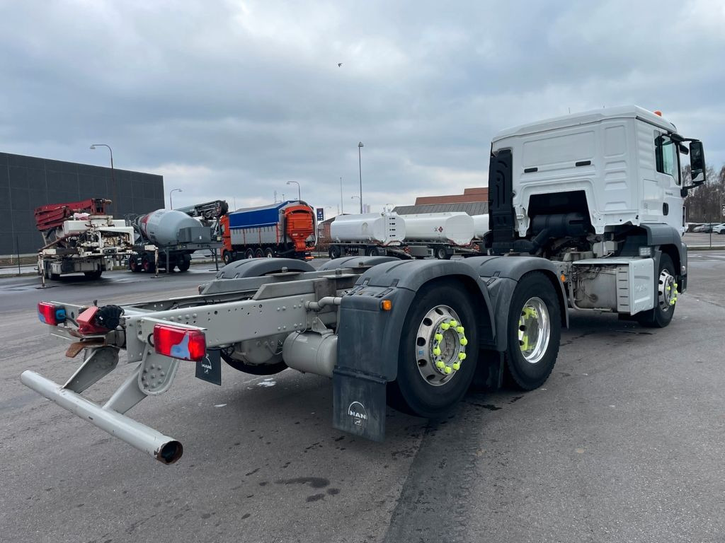 MAN TGS 26.440 6x2*4 ADR Fahrgestell Euro 6 MAN TGS 26.440 6x2*4 ADR Fahrgestell Euro 6 - Châssis cabine: photos 3 MAN TGS 26.440 6x2*4 ADR Fahrgestell Euro 6 MAN TGS 26.440 6x2*4 ADR Fahrgestell Euro 6 - Châssis cabine: photos 3