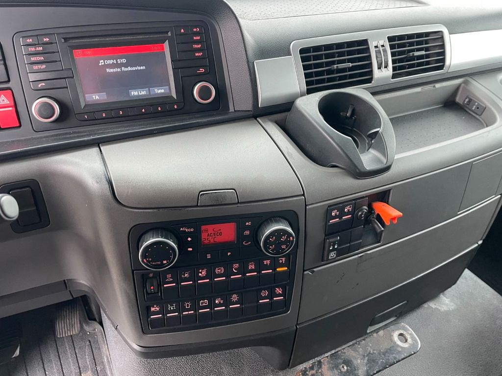 Châssis cabine MAN TGS 26.440 6x2*4 Euro 6 Chassis ADR MAN TGS 26.440 6x2*4 Euro 6 Chassis ADR: photos 13 Châssis cabine MAN TGS 26.440 6x2*4 Euro 6 Chassis ADR MAN TGS 26.440 6x2*4 Euro 6 Chassis ADR: photos 13