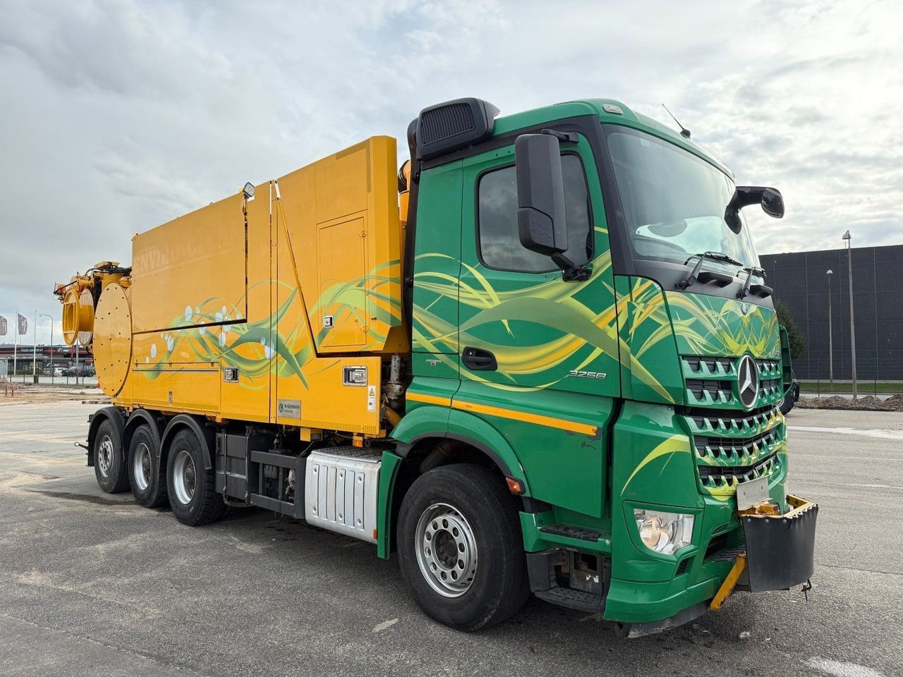 Mercedes-Benz 3258 RHD 8x4-4 Wiedemann Super 1000 Recycler - Camion hydrocureur: photos 1 Mercedes-Benz 3258 RHD 8x4-4 Wiedemann Super 1000 Recycler - Camion hydrocureur: photos 1