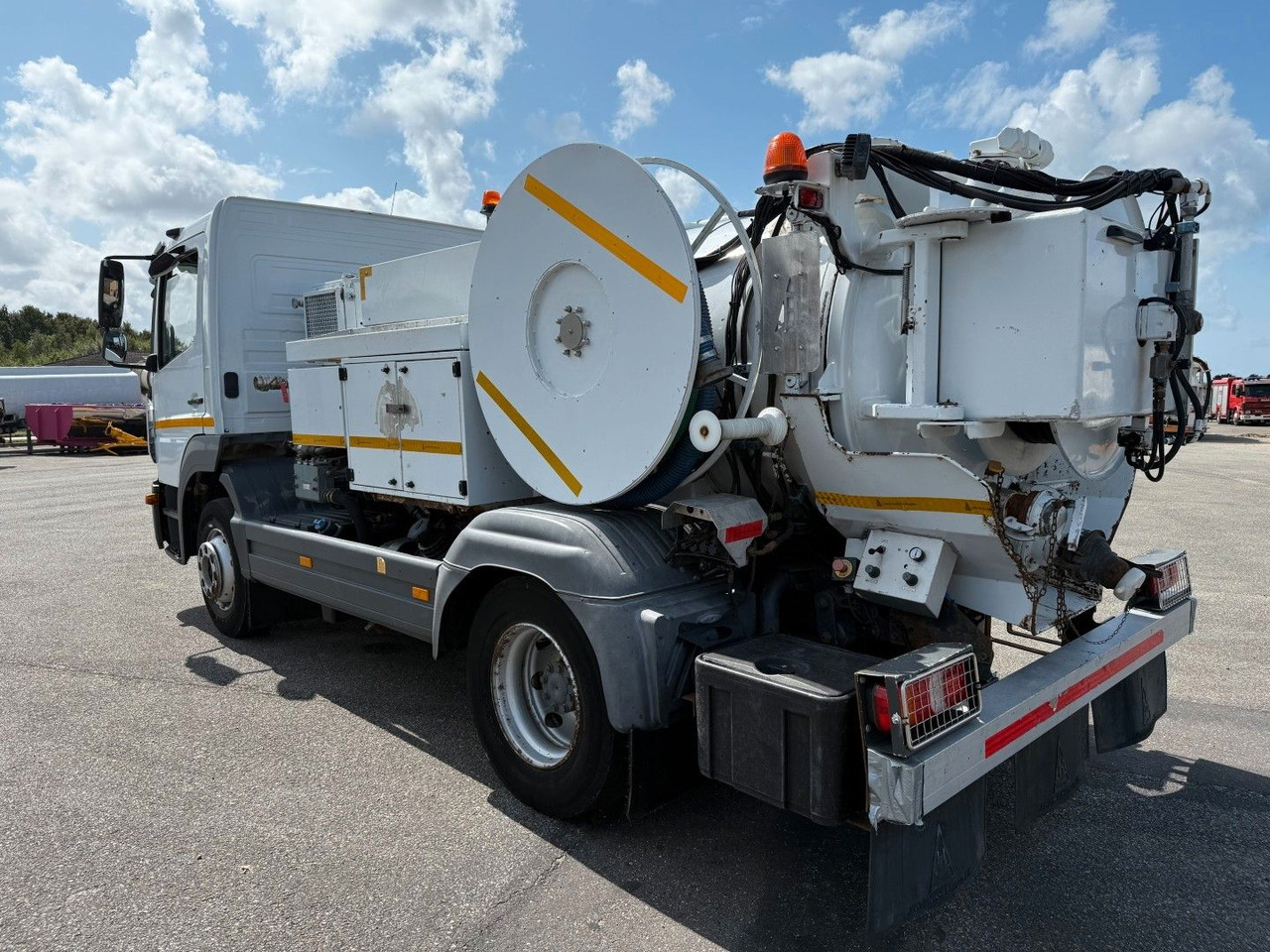 Mercedes-Benz Atego 1323 RHD Euro 6 Hvidtved Larsen Cityflex - Camion hydrocureur: photos 3 Mercedes-Benz Atego 1323 RHD Euro 6 Hvidtved Larsen Cityflex - Camion hydrocureur: photos 3