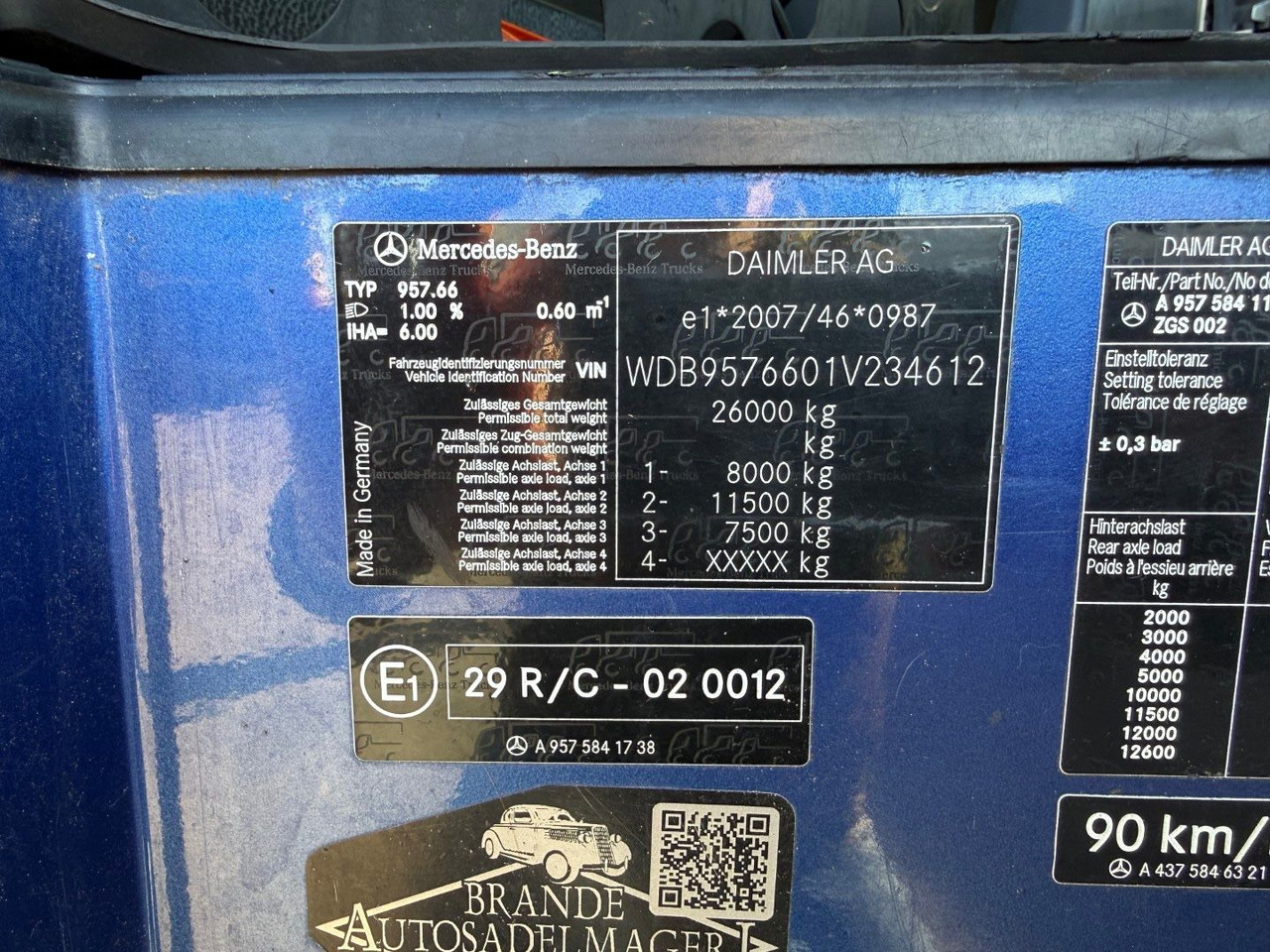 Camion hydrocureur Mercedes-Benz Econic 2633 6x2*4 Hvidtved Larsen SLP309 Euro 5: photos 33