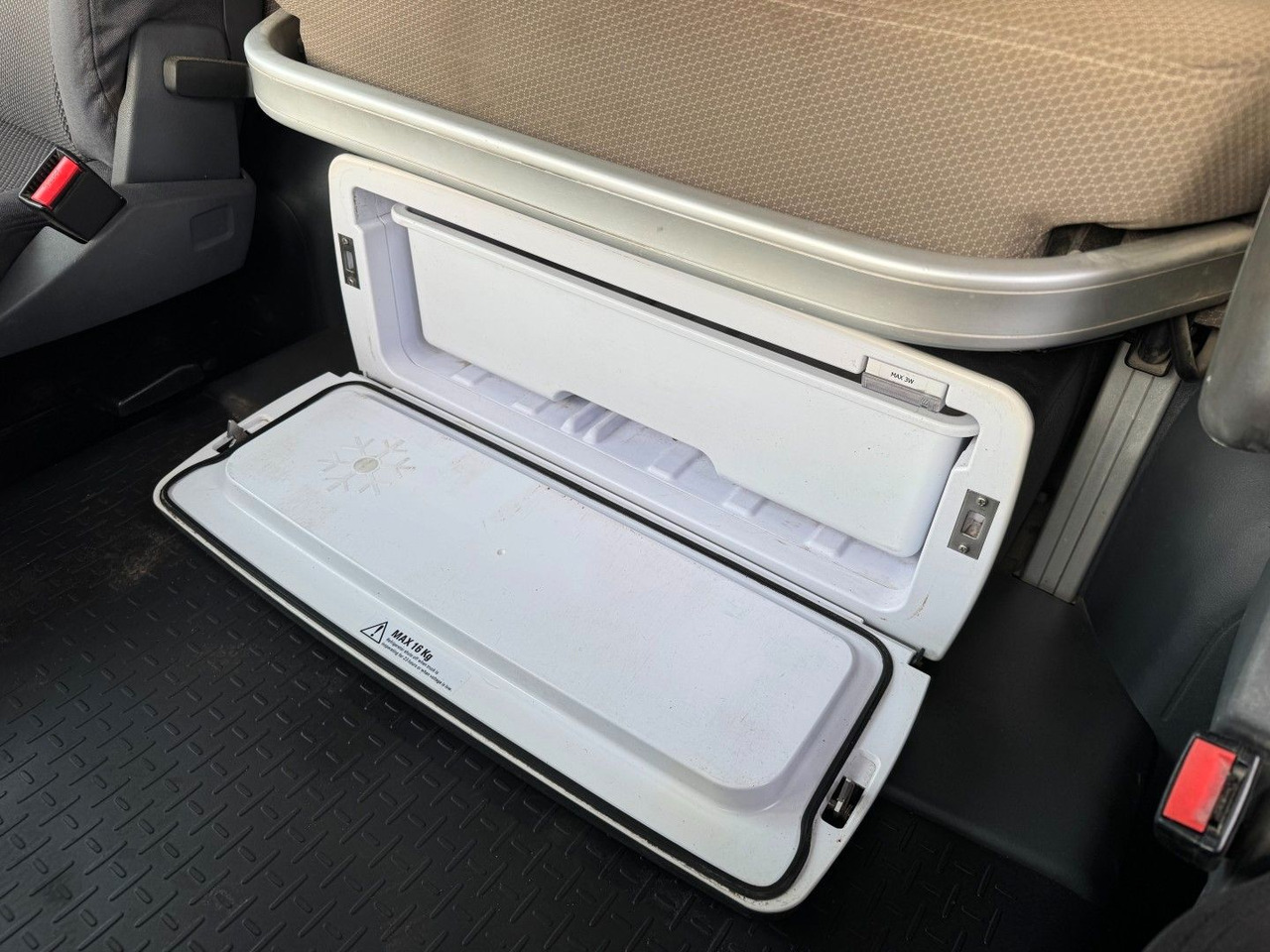 Camion hydrocureur Scania R450 4x2 Euro 6 Disab Centurion LN20 Sauglader: photos 9 Camion hydrocureur Scania R450 4x2 Euro 6 Disab Centurion LN20 Sauglader: photos 9