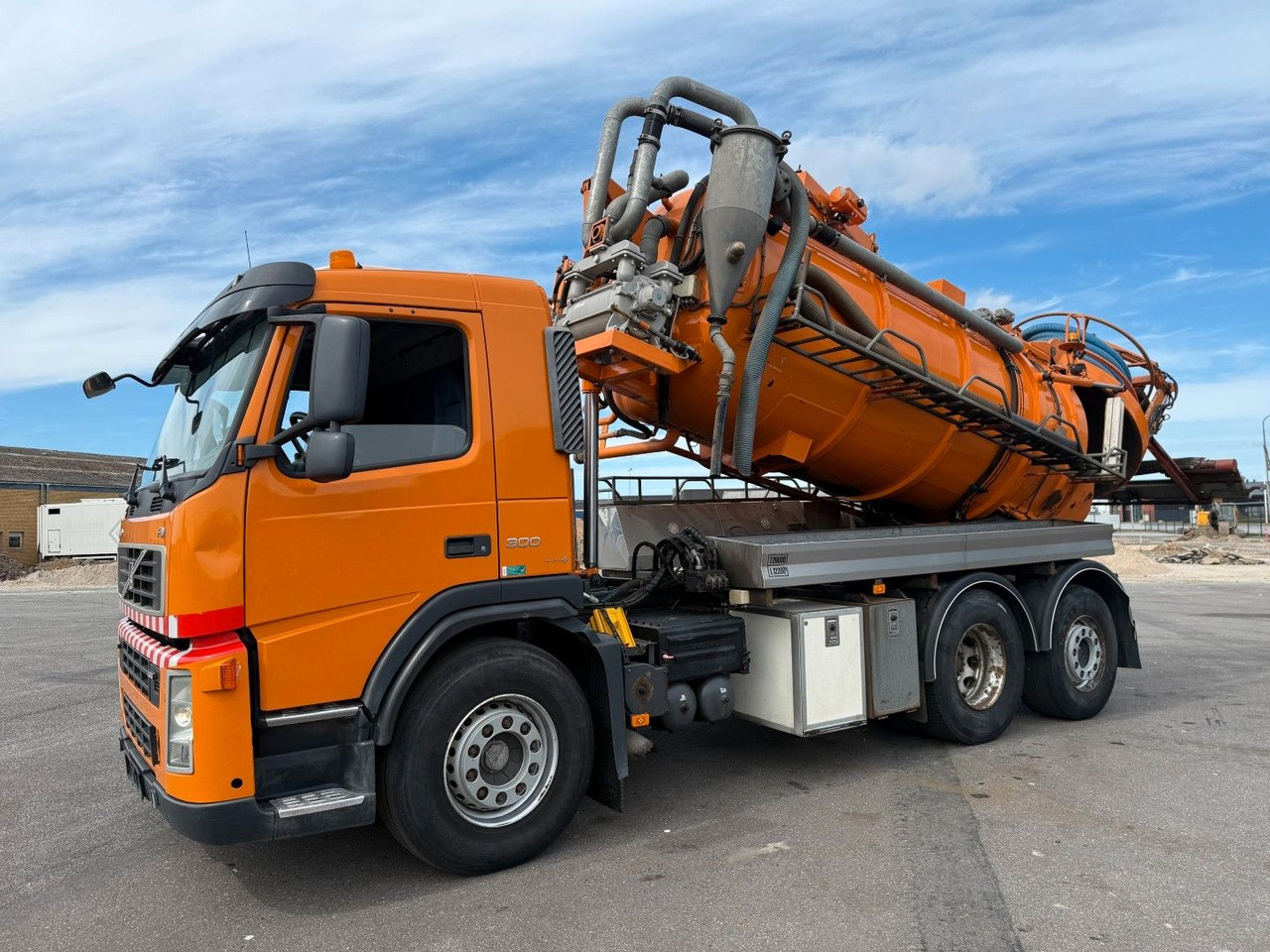 Volvo FM300 6x2*4 Simon Moos 10.500 l. Combi / Tipper - Camion hydrocureur: photos 5 Volvo FM300 6x2*4 Simon Moos 10.500 l. Combi / Tipper - Camion hydrocureur: photos 5