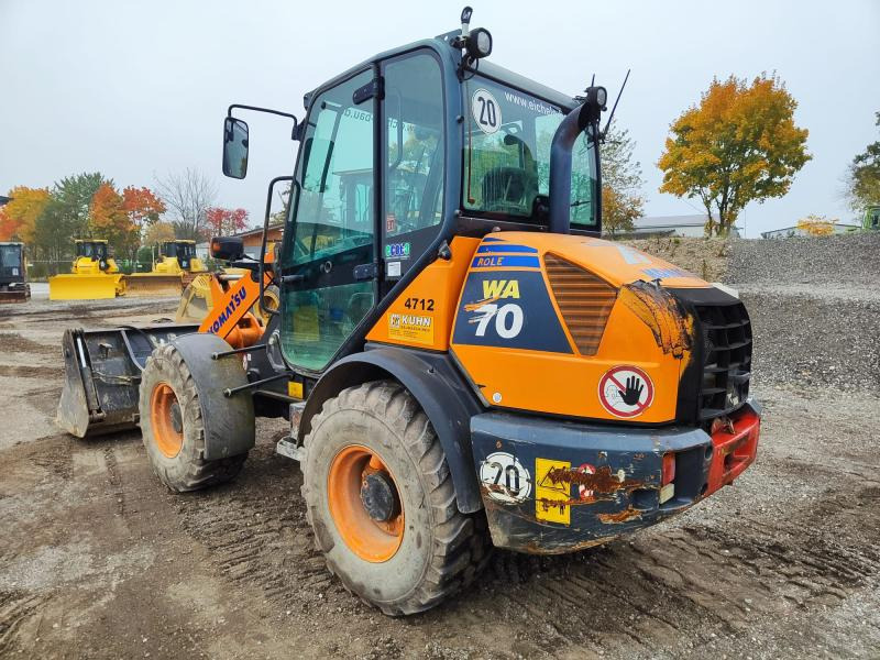 Komatsu WA70-7 - Chargeuse sur pneus: photos 1 Komatsu WA70-7 - Chargeuse sur pneus: photos 1