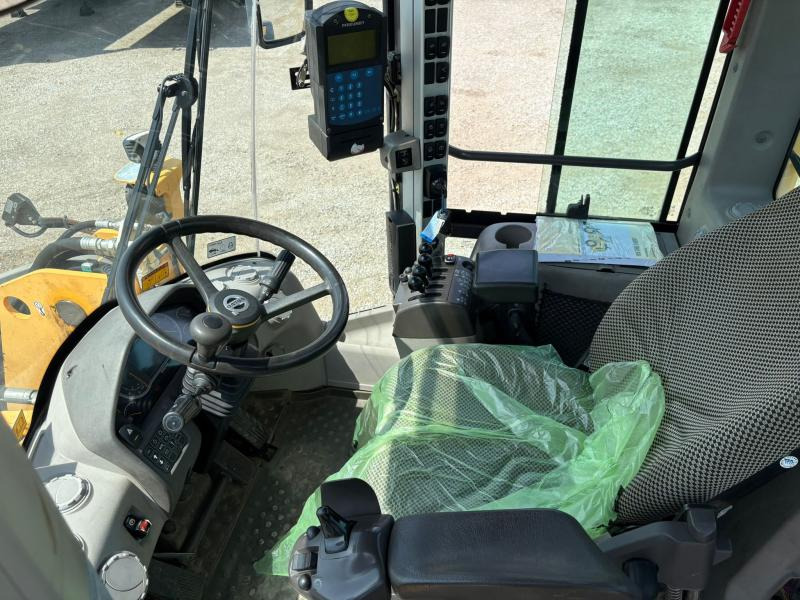 Volvo L90H - Chargeuse sur pneus: photos 5 Volvo L90H - Chargeuse sur pneus: photos 5
