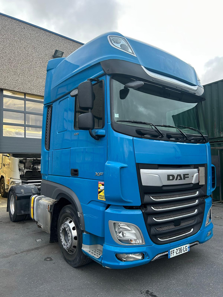 DAF XF 530 - Tracteur routier: photos 1 DAF XF 530 - Tracteur routier: photos 1
