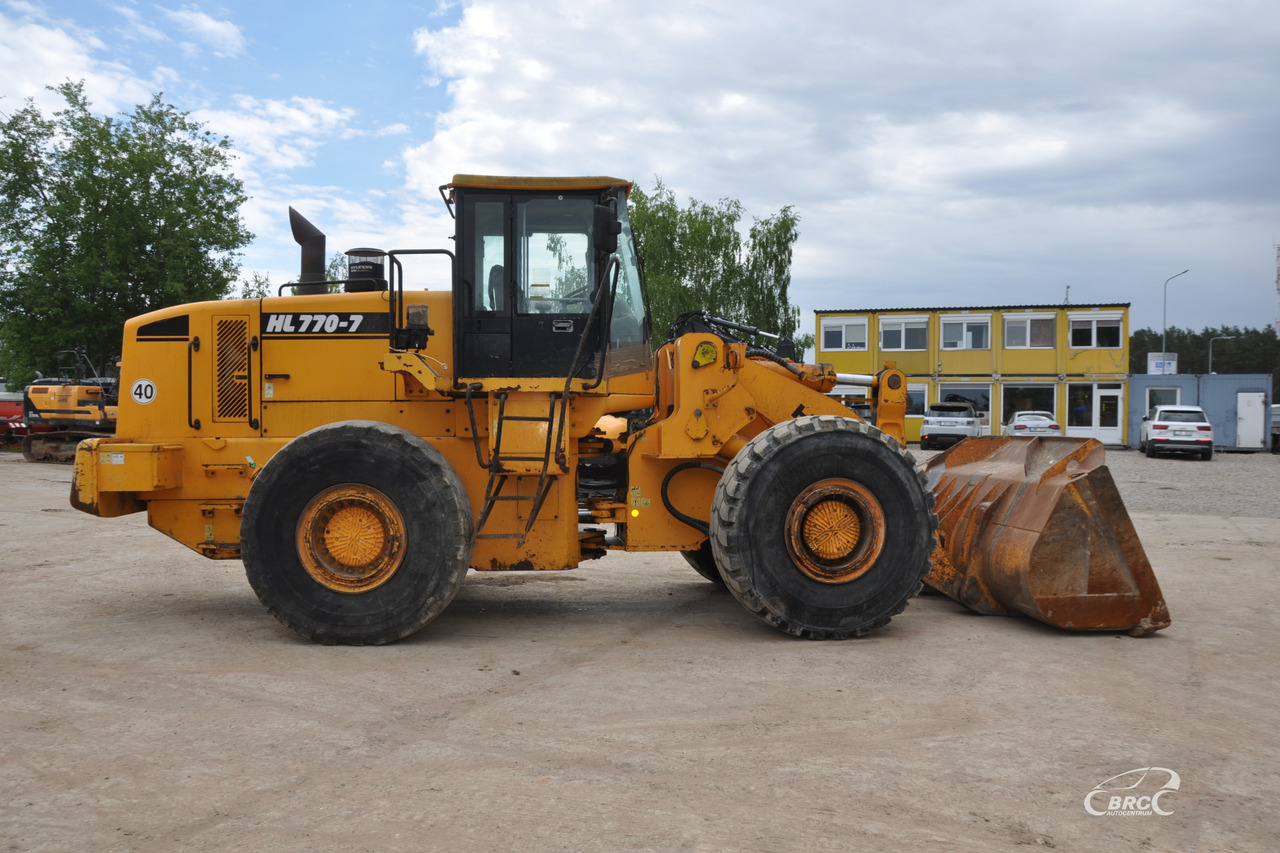 Chargeuse sur pneus Hyundai HL770-7: photos 6