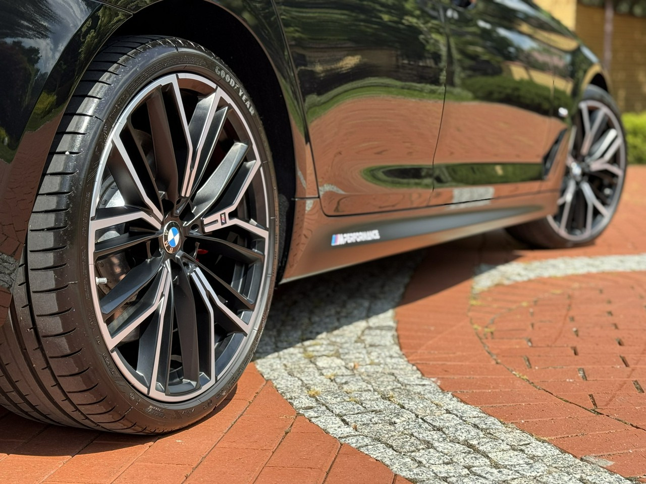 Berline BMW 540: photos 17