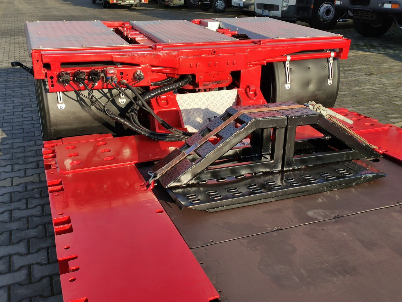 Semi-remorque surbaissé EMTECH 2 osiowa PCN 18 TIEFBETT Zagłębiana Rozciągana Oś Skrętna UNIKAT: photos 18