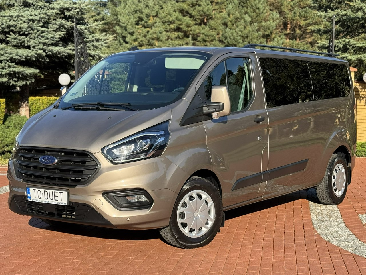 Ford Transit Custom - Transport de personnes: photos 2 Ford Transit Custom - Transport de personnes: photos 2