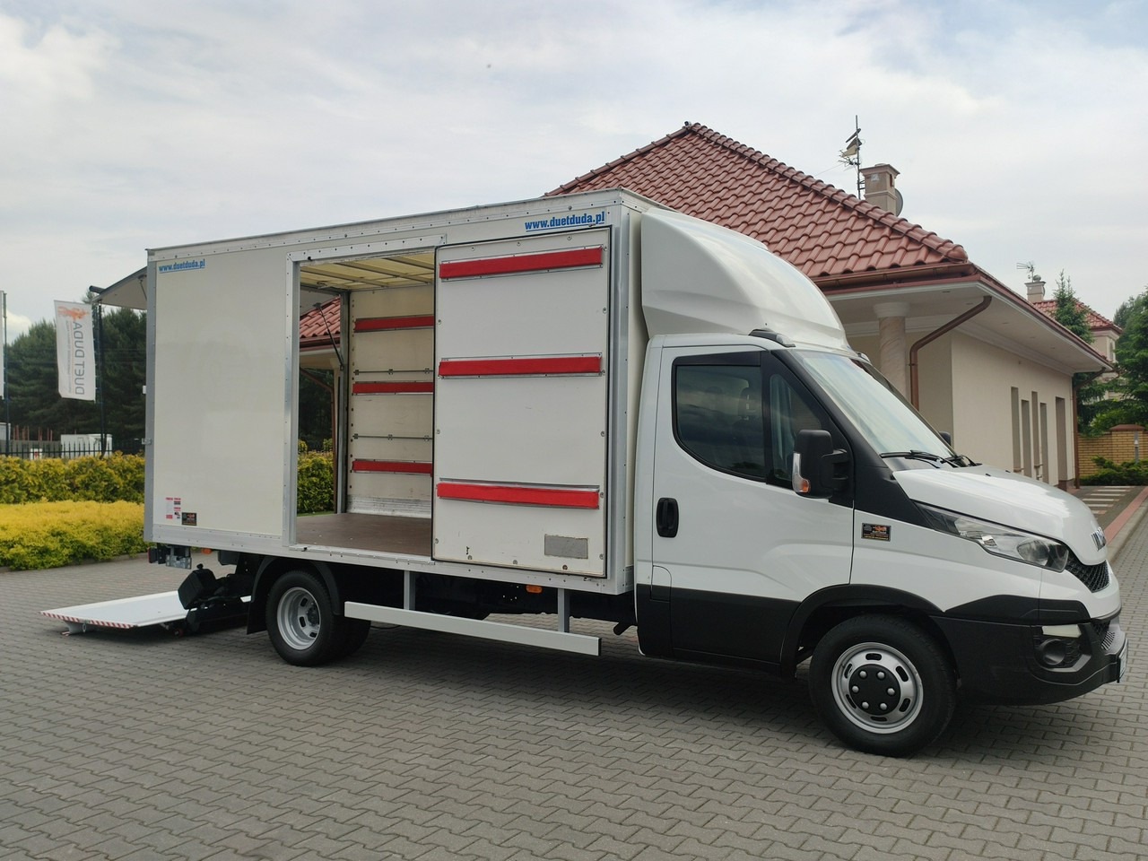 Iveco Daily 35C15 - Fourgon grand volume: photos 1 Iveco Daily 35C15 - Fourgon grand volume: photos 1