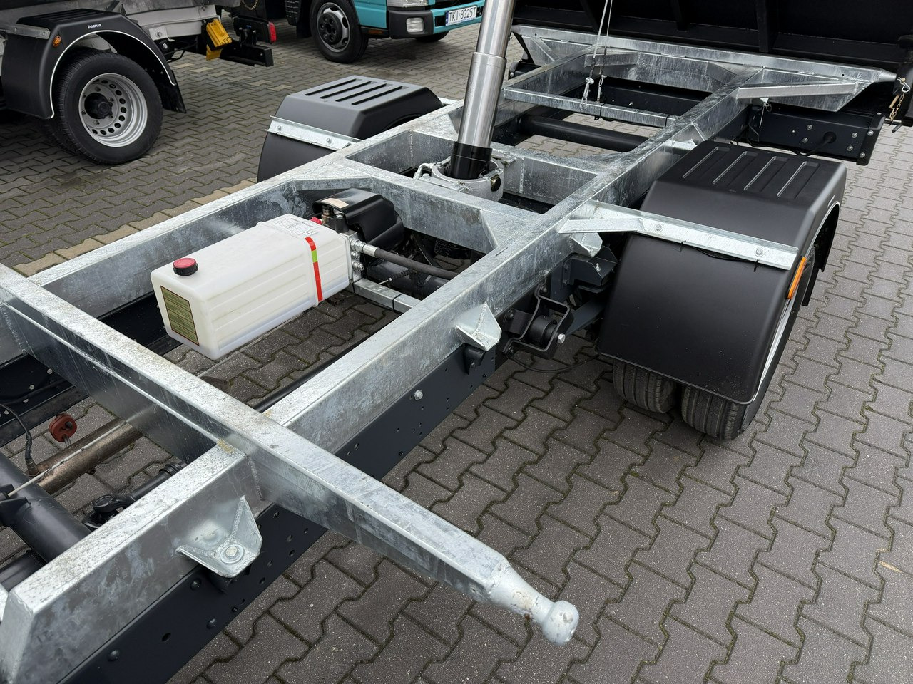 Iveco Daily 35C16 V - Utilitaire benne: photos 4 Iveco Daily 35C16 V - Utilitaire benne: photos 4