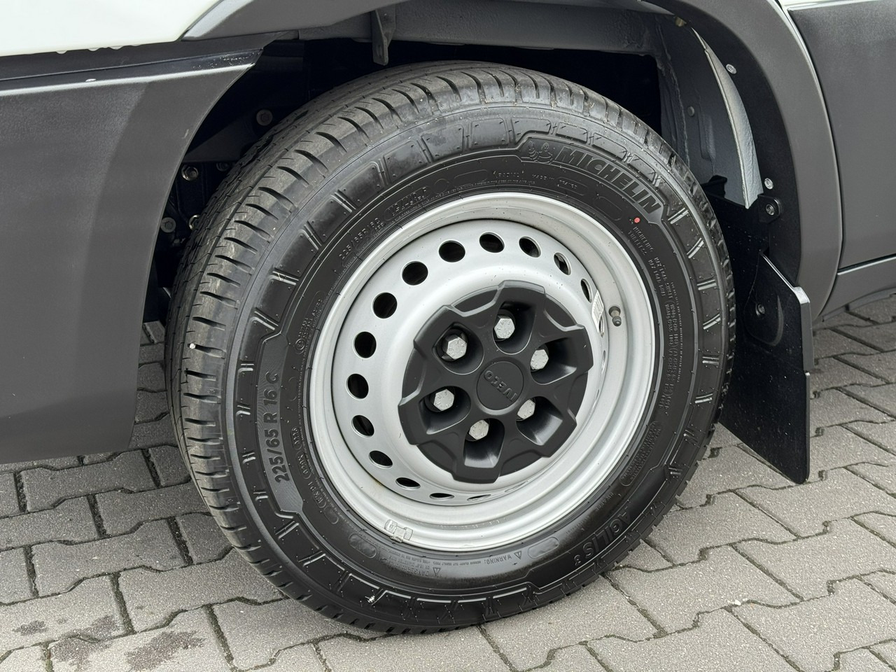 Iveco Daily 35S16 V - Utilitaire frigorifique: photos 4 Iveco Daily 35S16 V - Utilitaire frigorifique: photos 4