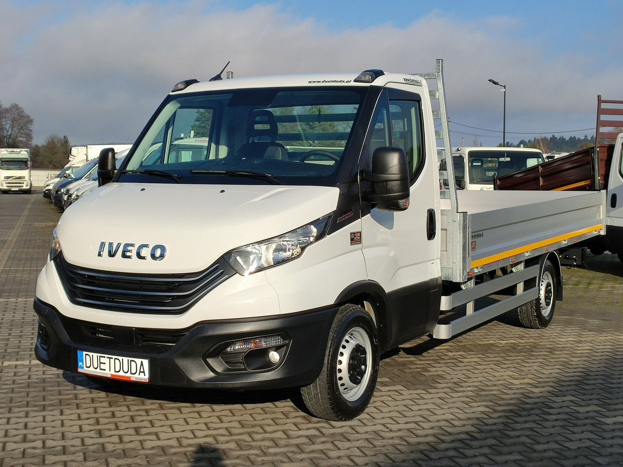Iveco Daily 35S16 V - Utilitaire plateau: photos 5 Iveco Daily 35S16 V - Utilitaire plateau: photos 5