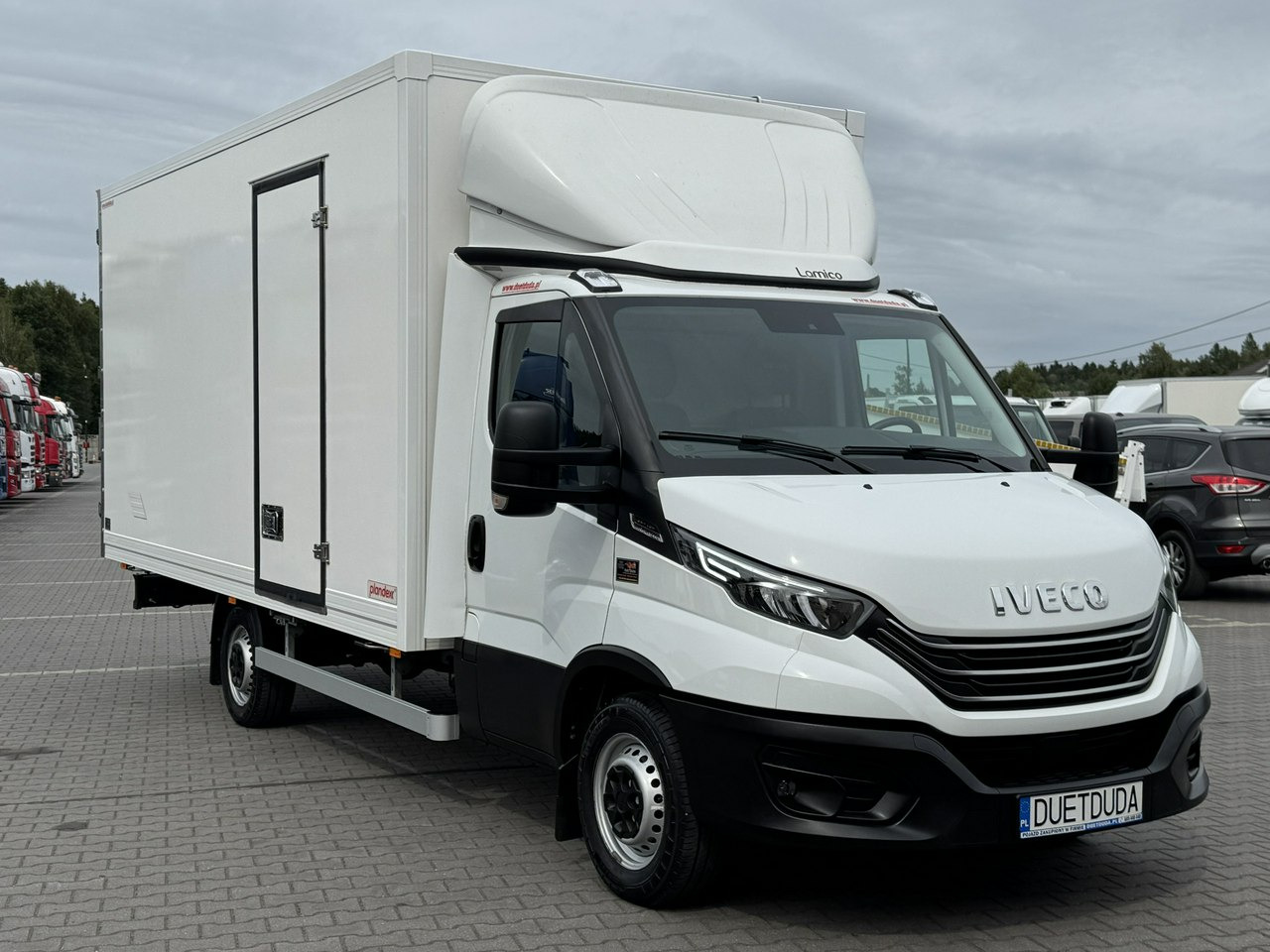 Iveco Daily 35S18 H - Fourgon grand volume: photos 3 Iveco Daily 35S18 H - Fourgon grand volume: photos 3