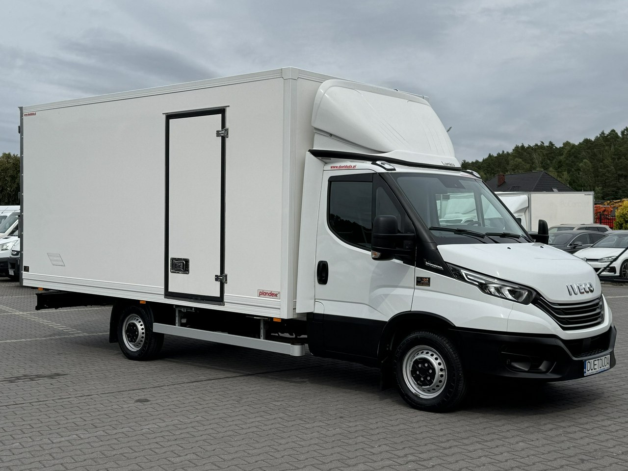 Iveco Daily 35S18 H - Fourgon grand volume: photos 1 Iveco Daily 35S18 H - Fourgon grand volume: photos 1