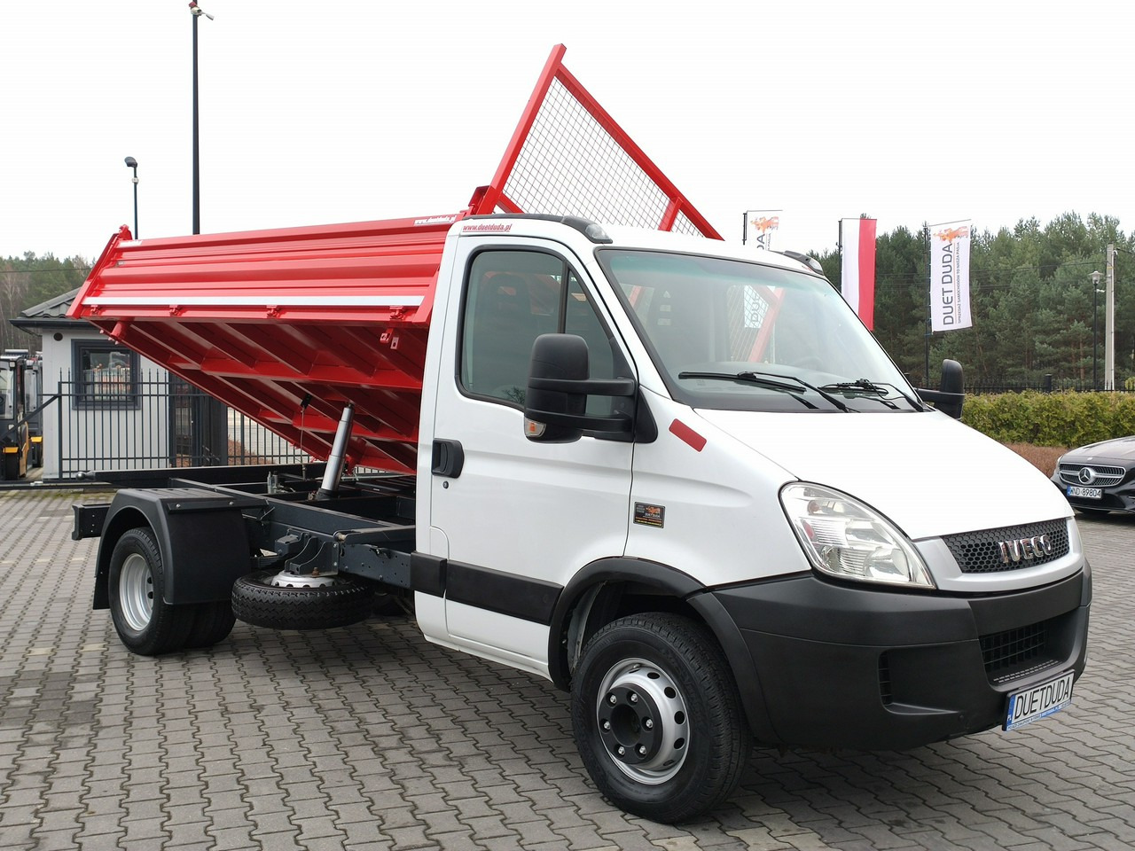 Iveco Daily 70C18 V H - Utilitaire benne: photos 2 Iveco Daily 70C18 V H - Utilitaire benne: photos 2