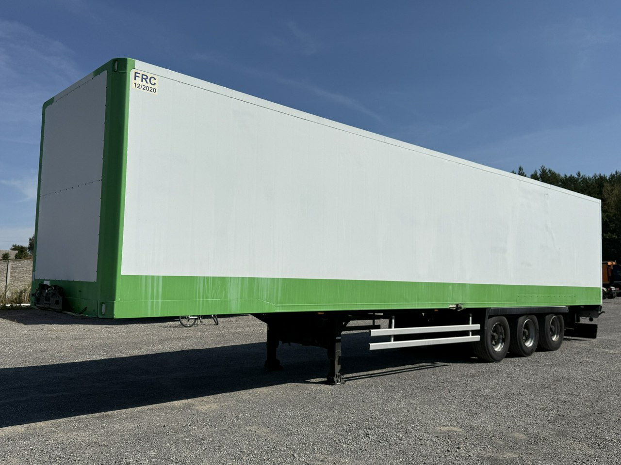 Lamberet SR2 Kontener Tył Drzwi Izoterma Chłodnia bez Agregatu - Semi-remorque isothermique: photos 1 Lamberet SR2 Kontener Tył Drzwi Izoterma Chłodnia bez Agregatu - Semi-remorque isothermique: photos 1
