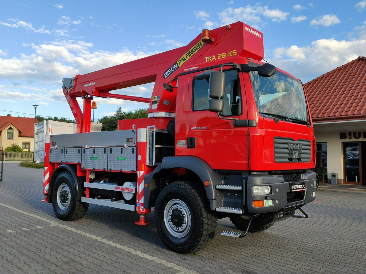 MAN TGM 18.280 4x4 Zwyżka Bison Palfinger TKA 28 Podnośnik Koszowy - Camion avec nacelle: photos 2 MAN TGM 18.280 4x4 Zwyżka Bison Palfinger TKA 28 Podnośnik Koszowy - Camion avec nacelle: photos 2