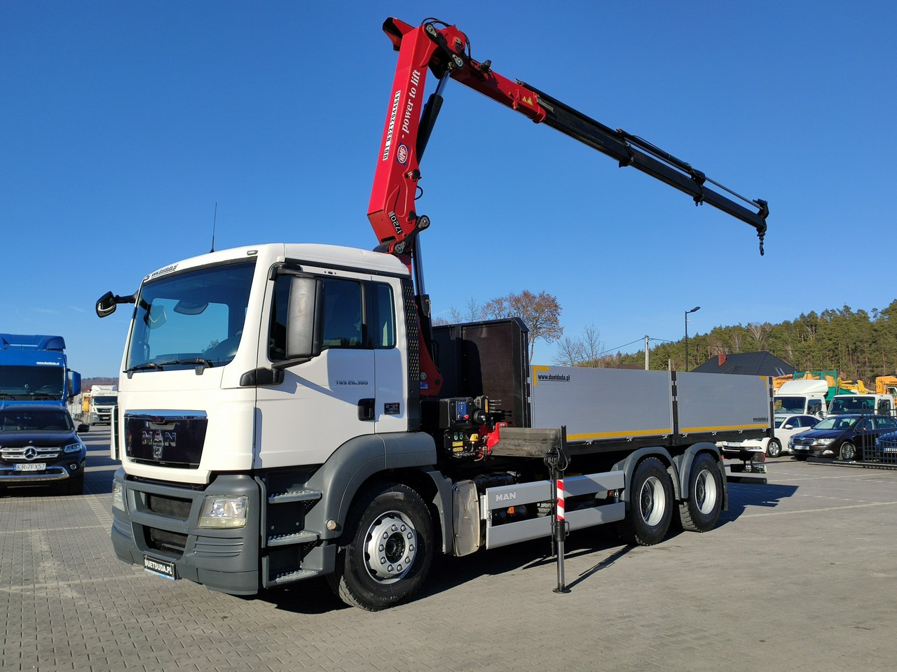 MAN TGS 26.360 6x4 - Camion plateau, Camion grue: photos 1 MAN TGS 26.360 6x4 - Camion plateau, Camion grue: photos 1