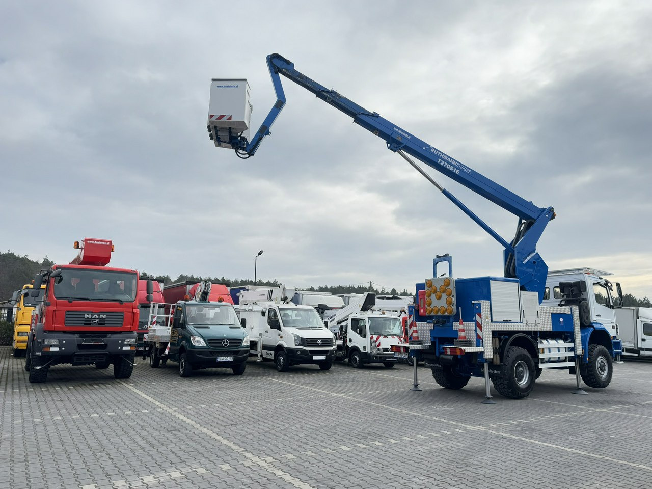Mercedes AXOR 1829 4x4 Zwyżka RUTHMANN STEIGER T270S16 Podnośnik Koszowy - Camion avec nacelle: photos 3 Mercedes AXOR 1829 4x4 Zwyżka RUTHMANN STEIGER T270S16 Podnośnik Koszowy - Camion avec nacelle: photos 3