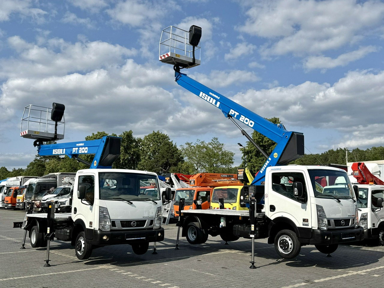 Nissan Cabstar - Camion avec nacelle: photos 4 Nissan Cabstar - Camion avec nacelle: photos 4