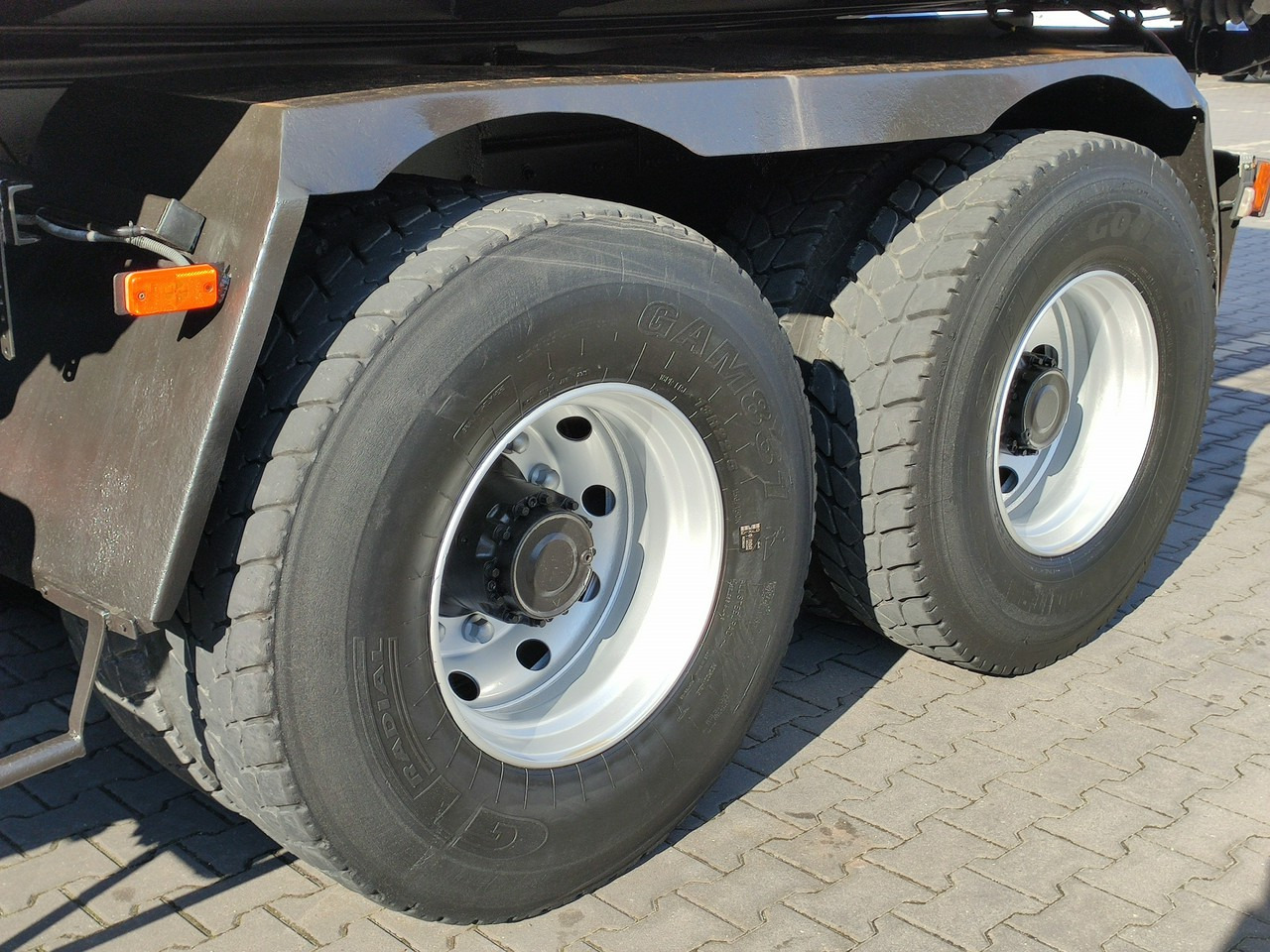 Camion benne, Camion grue Renault Kerax 26.370 6x4 Mocny HDS FASSI F110: photos 17