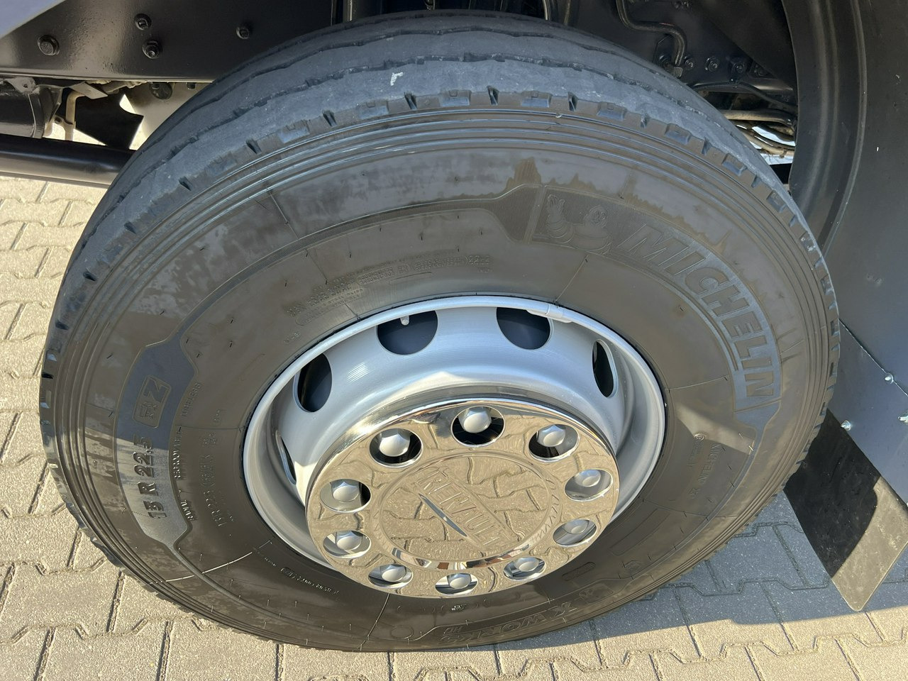 Renault Kerax 26.390 6x4 Mocny HDS FASSI F170 Sterowanie Radiowe - Camion benne, Camion grue: photos 4 Renault Kerax 26.390 6x4 Mocny HDS FASSI F170 Sterowanie Radiowe - Camion benne, Camion grue: photos 4