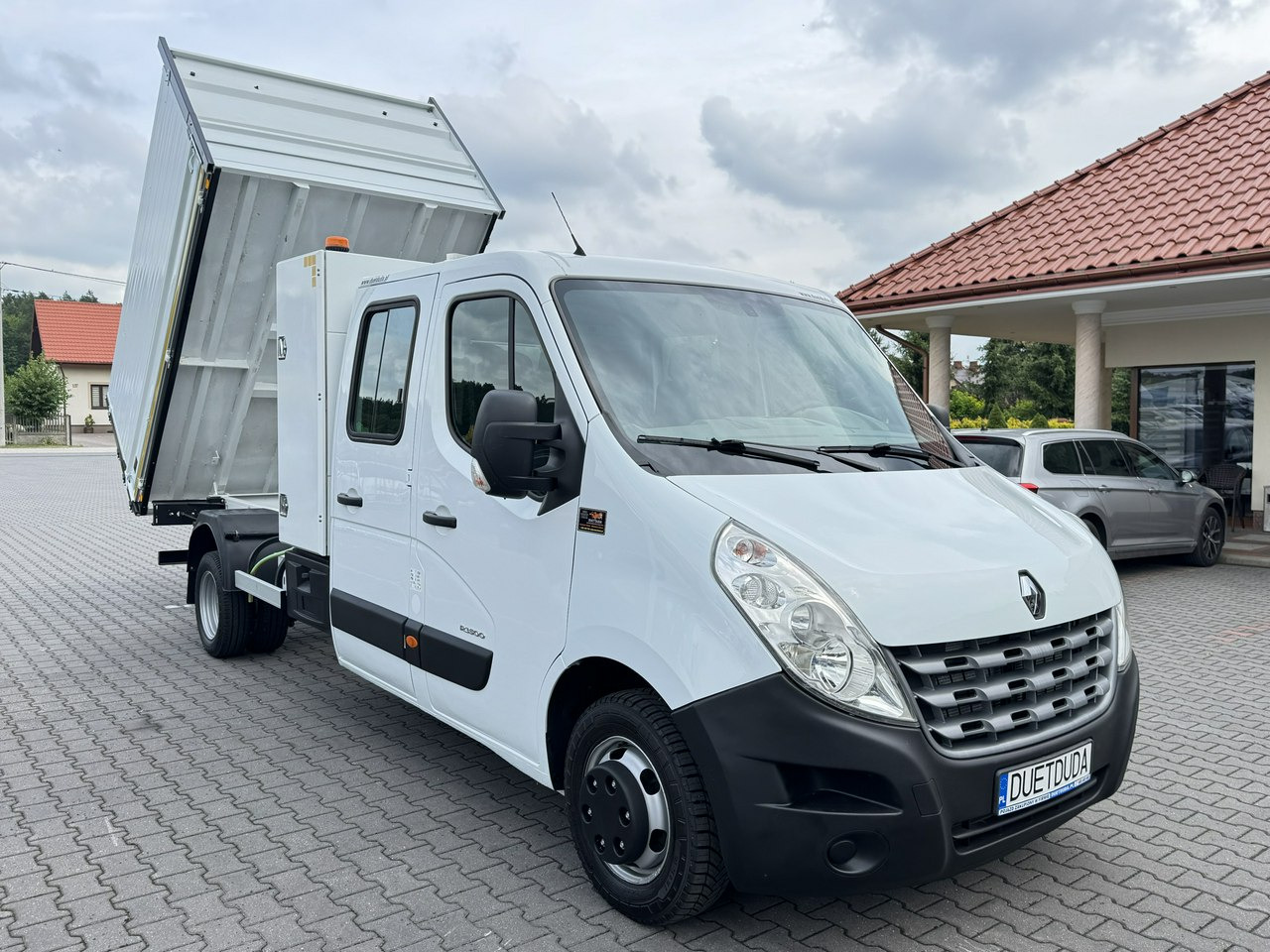 Renault Master - Utilitaire benne: photos 4 Renault Master - Utilitaire benne: photos 4