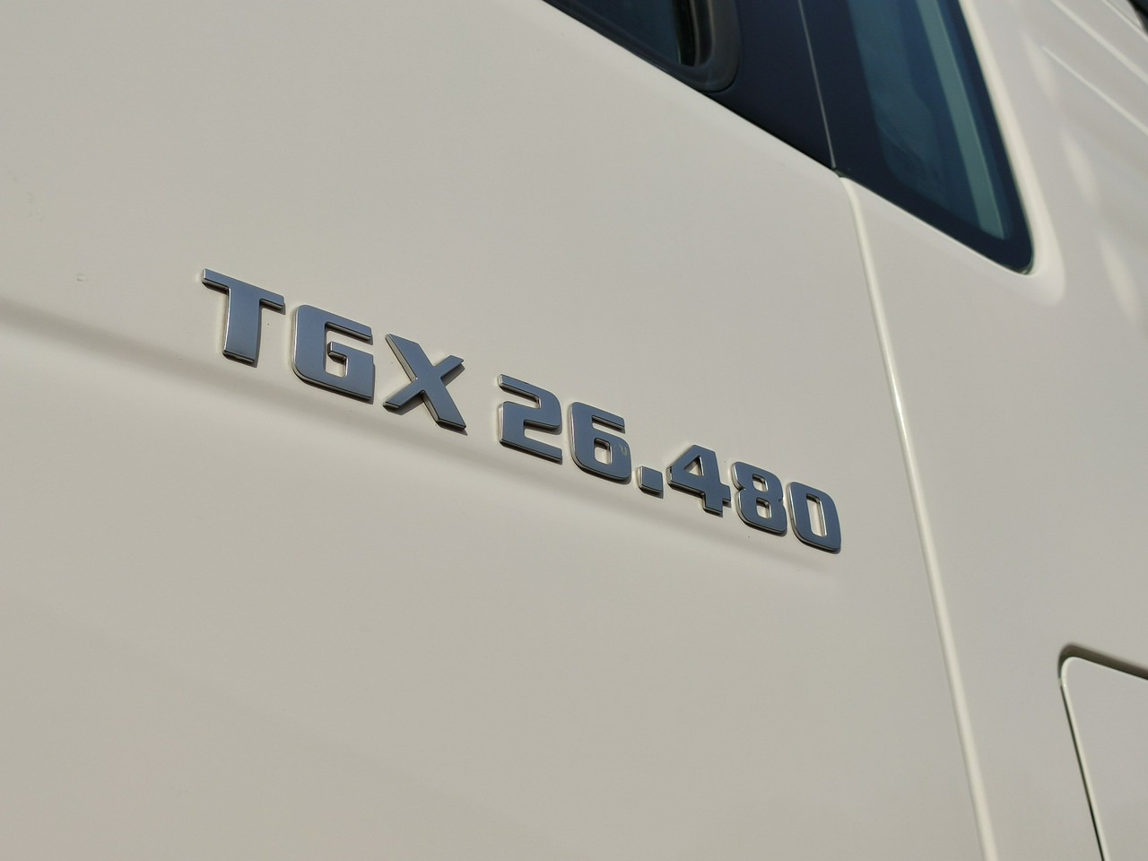 MAN TGX 26.480 E6 XLX 6x2 - Tracteur routier: photos 3 MAN TGX 26.480 E6 XLX 6x2 - Tracteur routier: photos 3