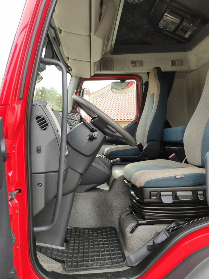 Volvo FL12.240 E6 Firana Tył Drzwi Dach Zsuwany Bogato Wyposażony !!! en leasing occasion Volvo FL12.240 E6 Firana Tył Drzwi Dach Zsuwany Bogato Wyposażony !!!: photos 20