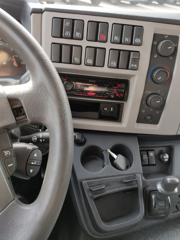 Volvo FL12.240 E6 Firana Tył Drzwi Dach Zsuwany Bogato Wyposażony !!! en leasing occasion Volvo FL12.240 E6 Firana Tył Drzwi Dach Zsuwany Bogato Wyposażony !!!: photos 28