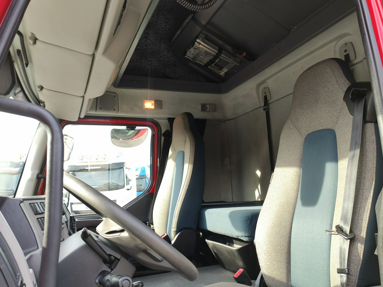 Volvo FL12.240 E6 Firana Tył Drzwi Dach Zsuwany Bogato Wyposażony !!! en leasing occasion Volvo FL12.240 E6 Firana Tył Drzwi Dach Zsuwany Bogato Wyposażony !!!: photos 34
