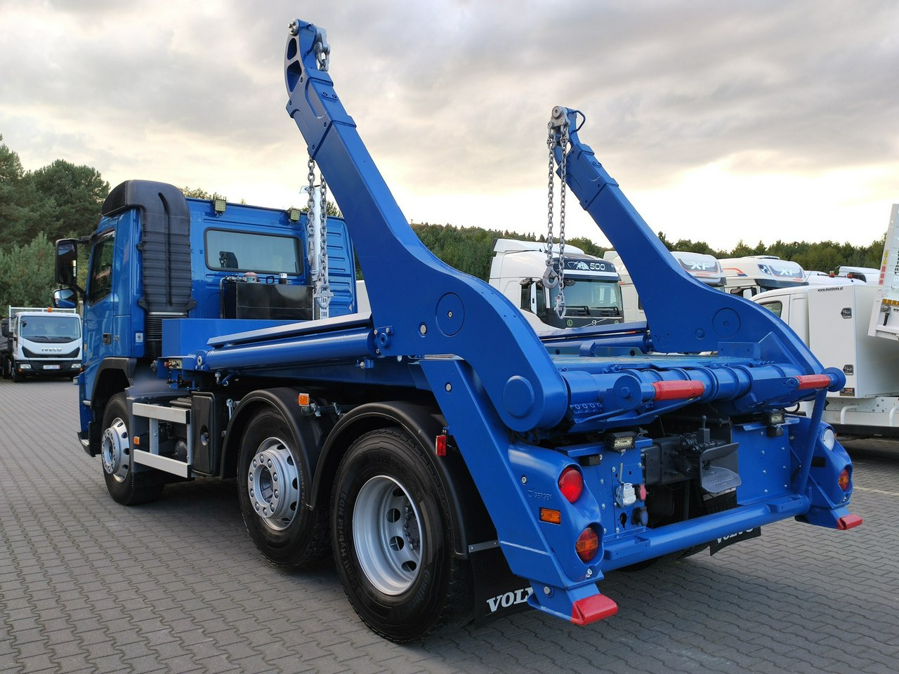 Volvo FM 410 E5 Bramowiec Hakowiec 6x2 Oś Skrętna / Podnoszona Automat - Camion multibenne: photos 5 Volvo FM 410 E5 Bramowiec Hakowiec 6x2 Oś Skrętna / Podnoszona Automat - Camion multibenne: photos 5
