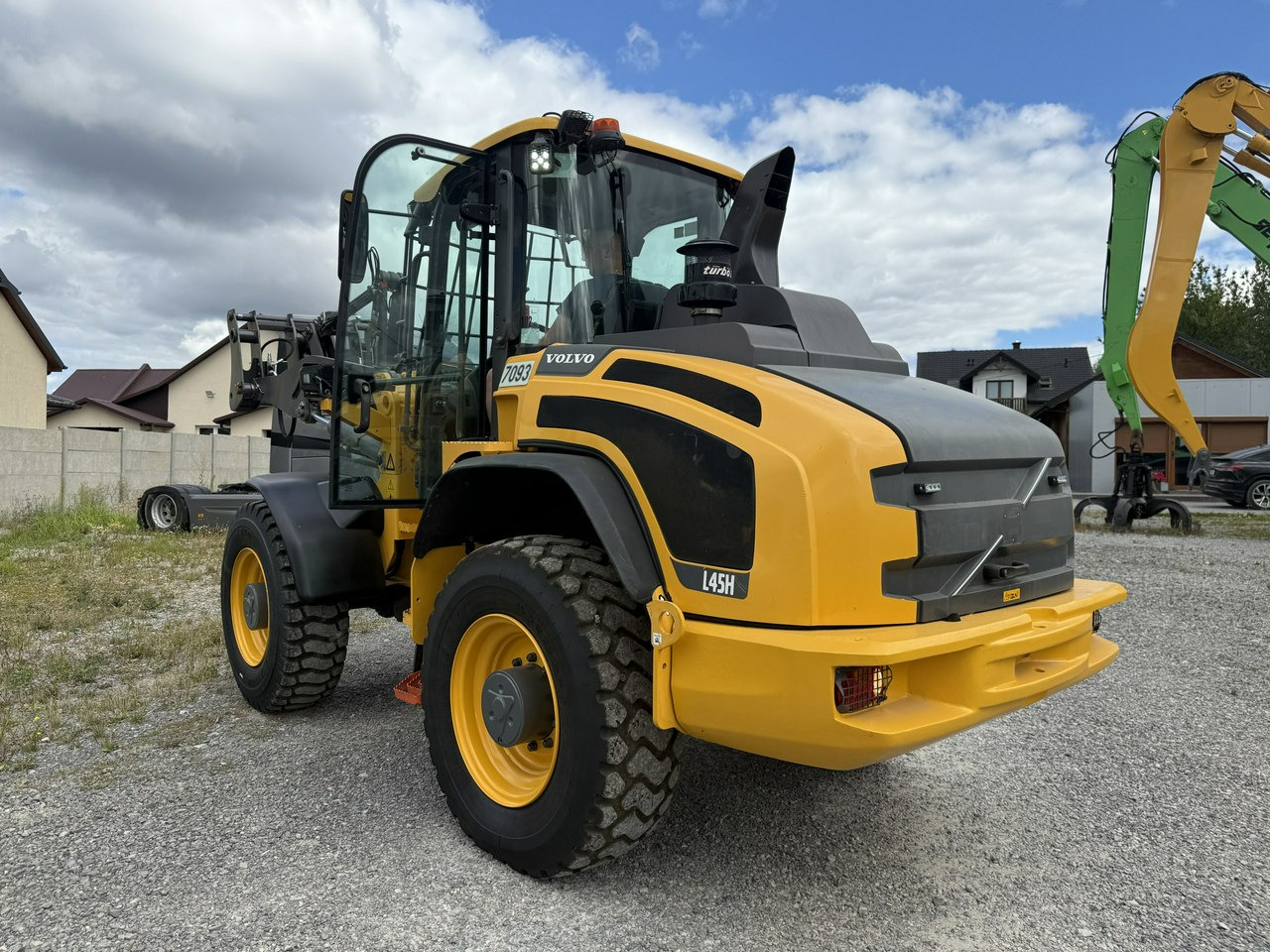 Volvo Waga -10ton WHEEL LOADER L45H Maszyna w Bardzo Dobrym Stanie - Chargeuse sur pneus: photos 5 Volvo Waga -10ton WHEEL LOADER L45H Maszyna w Bardzo Dobrym Stanie - Chargeuse sur pneus: photos 5