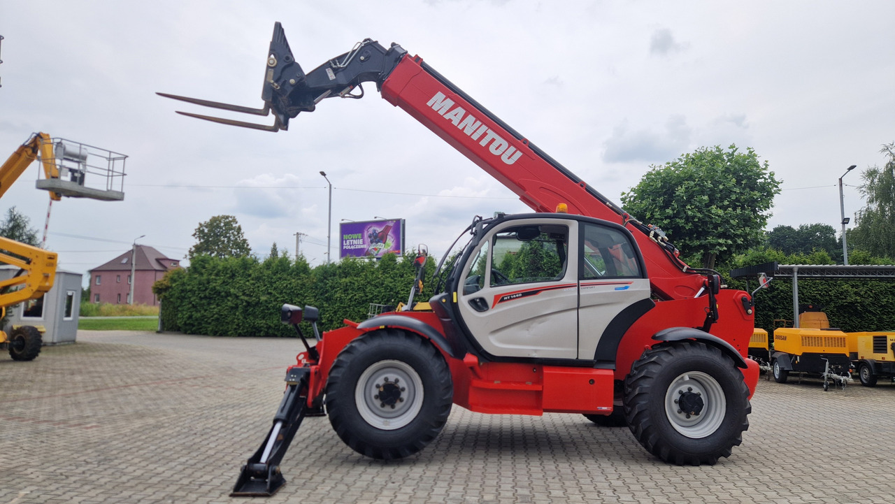 MANITOU MT1440 EASY - Chargeuse sur pneus télescopique: photos 5 MANITOU MT1440 EASY - Chargeuse sur pneus télescopique: photos 5