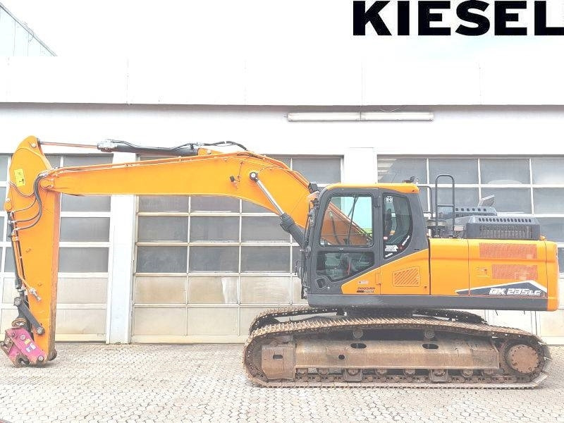 Doosan DX 235 LC-7 - Pelle sur chenille: photos 1 Doosan DX 235 LC-7 - Pelle sur chenille: photos 1
