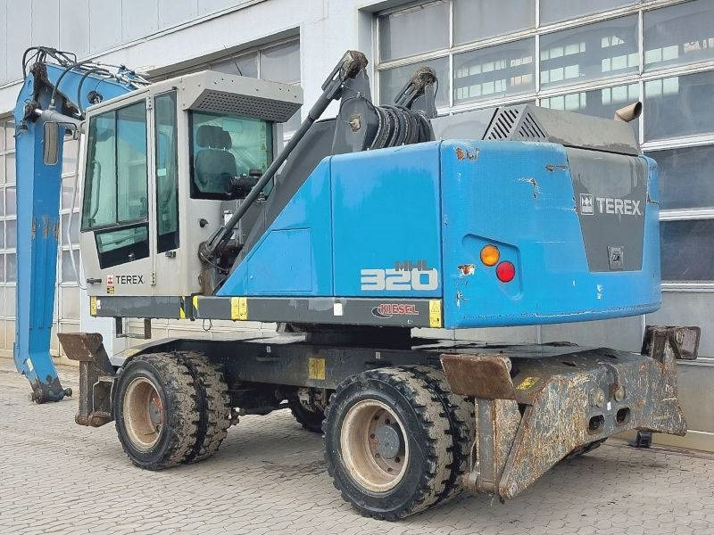 Fuchs MHL 320 F - Pelle de manutention: photos 3 Fuchs MHL 320 F - Pelle de manutention: photos 3