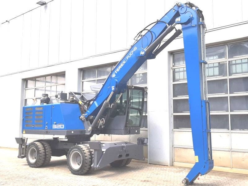 Fuchs MHL 320 F - Pelle de manutention: photos 4 Fuchs MHL 320 F - Pelle de manutention: photos 4