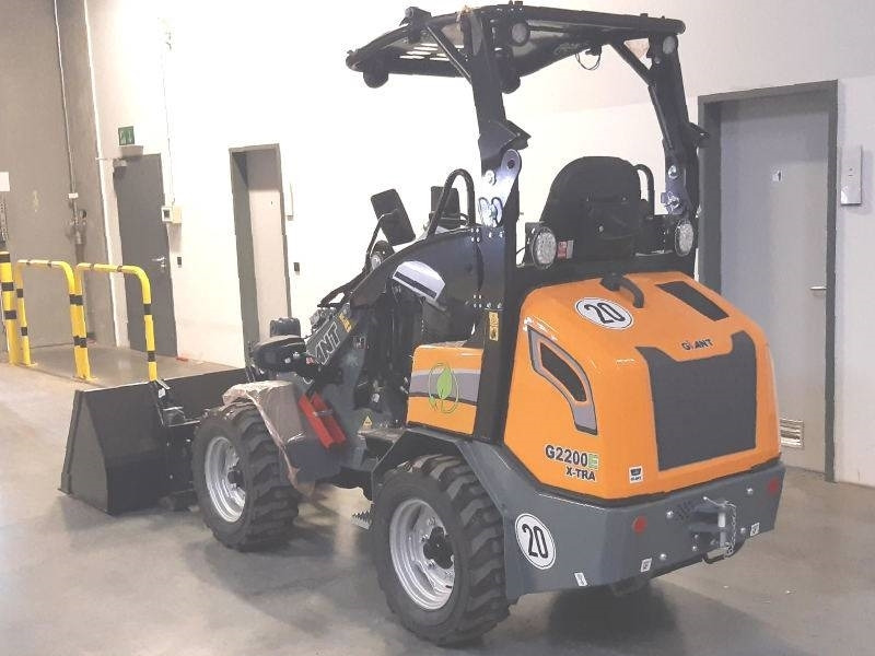 Giant G 2200 E X-Tra Elektro / electric - Mini chargeuse: photos 4 Giant G 2200 E X-Tra Elektro / electric - Mini chargeuse: photos 4